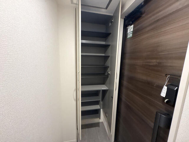 301号室 5