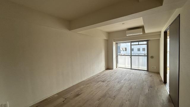802号室