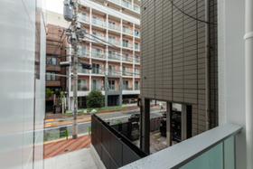203号室 8