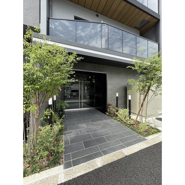305号室 8