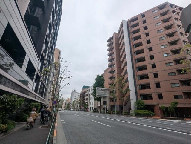 ジェイパーク御苑内藤町 3