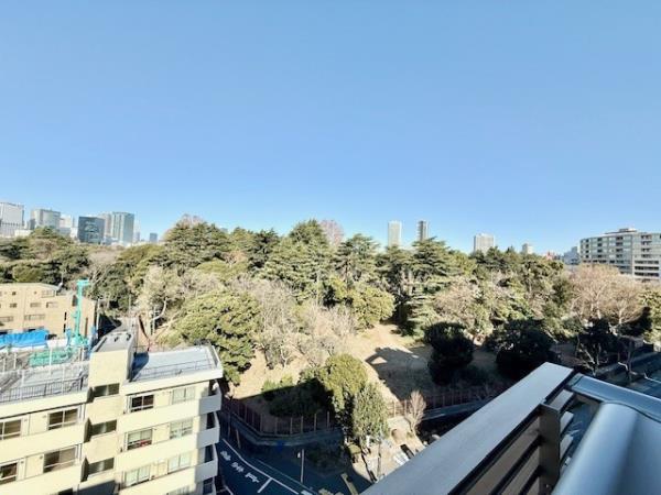 909号室 8