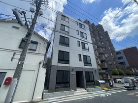 201号室 3