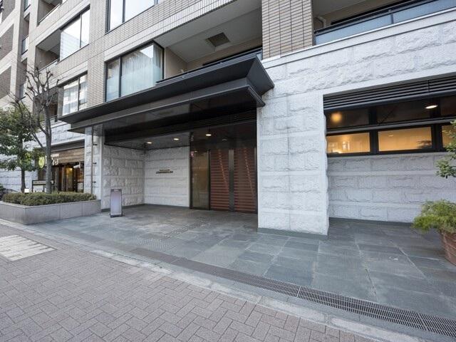 211号室 6