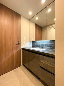 1517号室 6