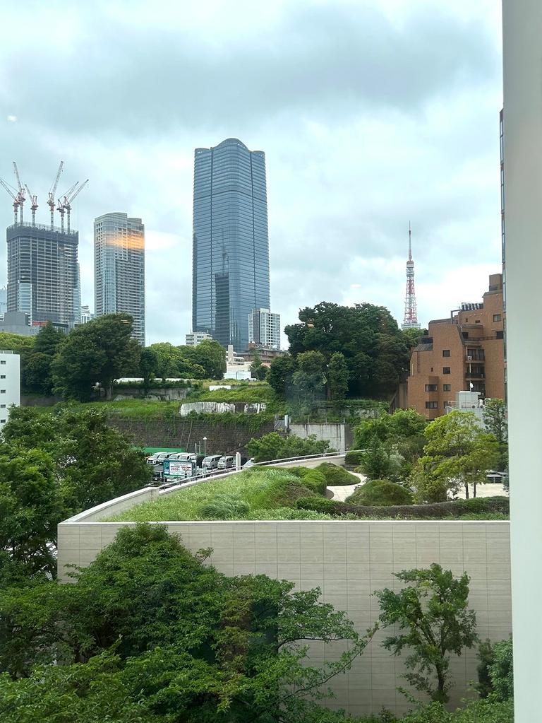 401号室 9