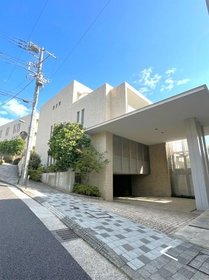 302号室 10