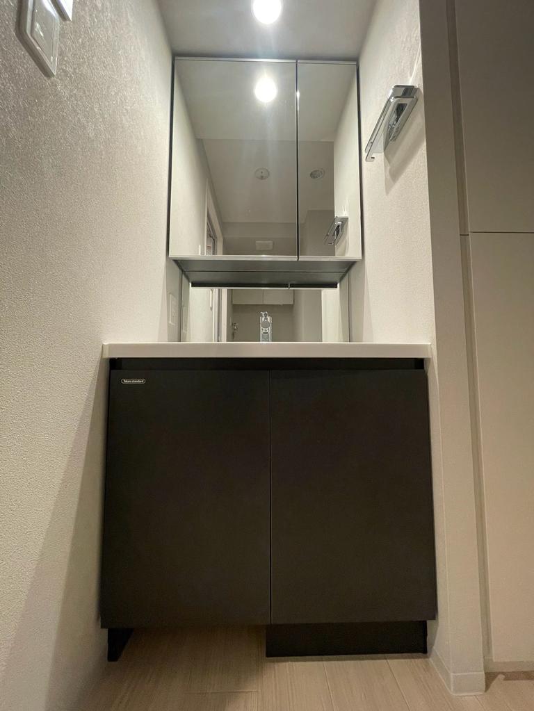 203号室 7