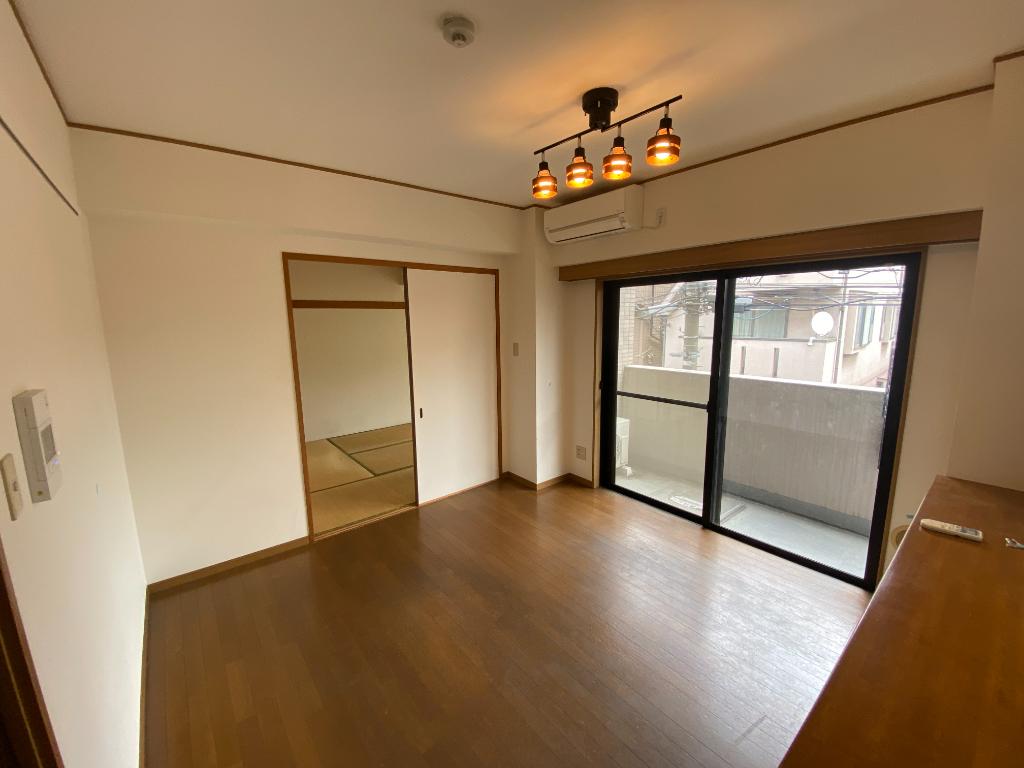 205号室 3