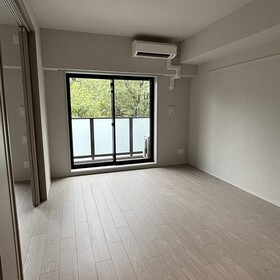 302号室 7