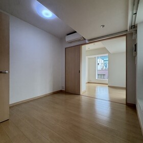 702号室 2