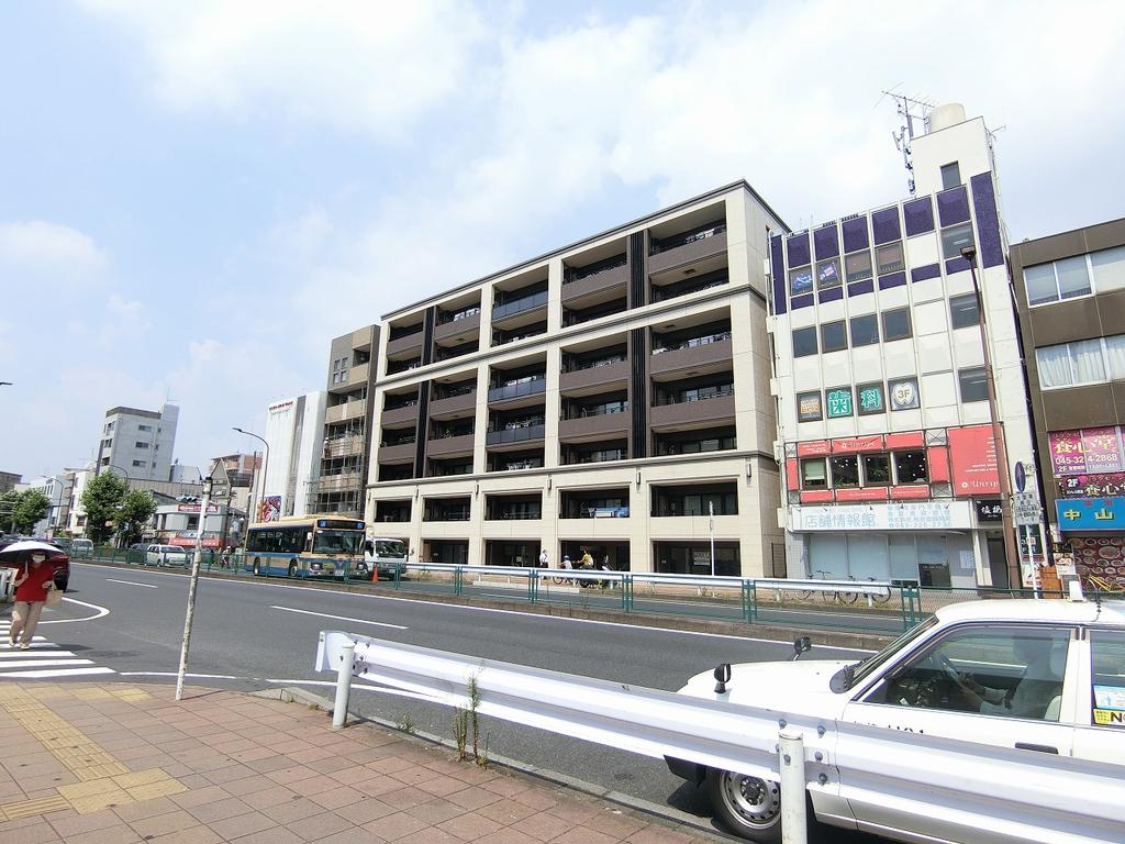 606号室 11