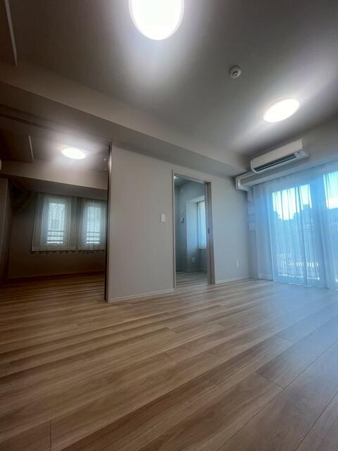 305号室 2