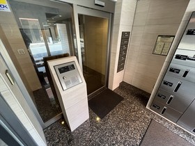 301号室 10