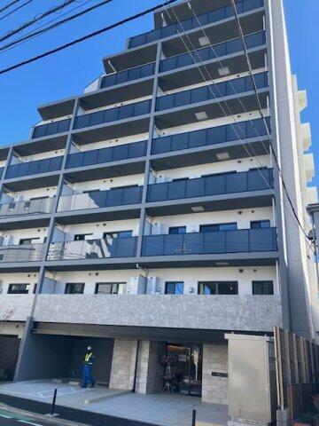 702号室 6