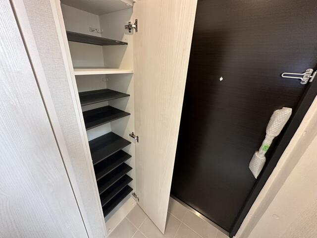 402号室 8