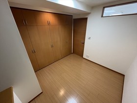 301号室 5