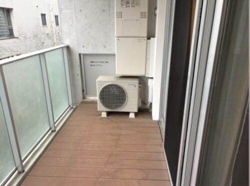 423号室 8