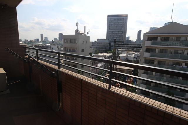 704号室 9