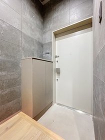 402号室 9