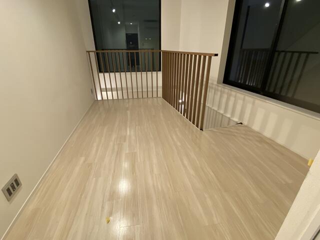 203号室 7