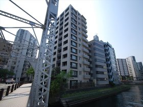 703号室 4