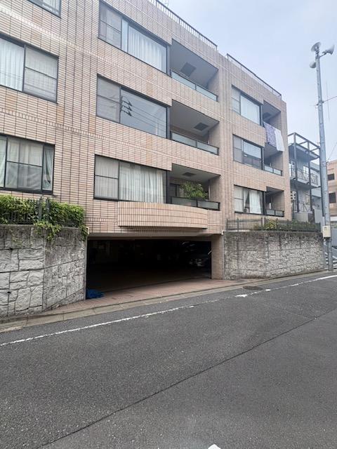 302号室 8
