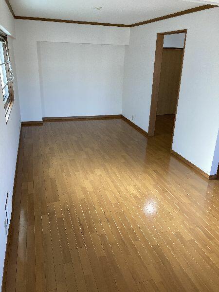 713号室 4