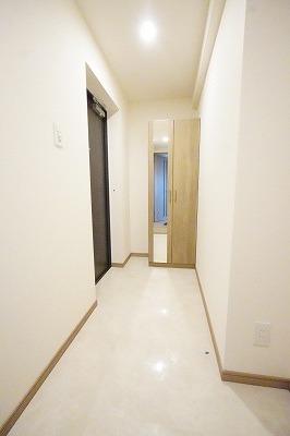 503号室 8