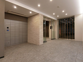 フレンシア学芸大学 3