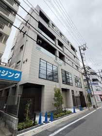 402号室 6