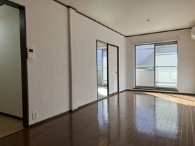 201号室 8