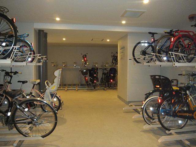 205号室 10