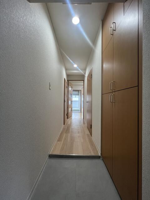 302号室 7