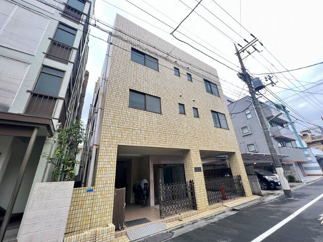 401号室 10