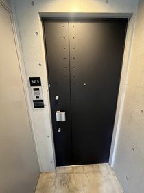 401号室 12