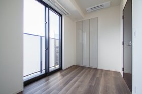 401号室 5