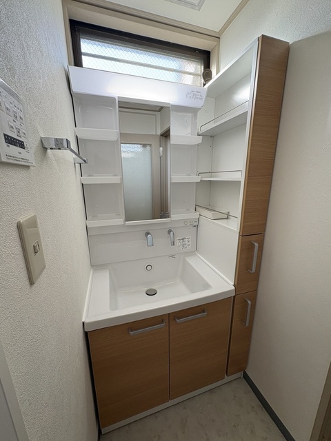 303号室 5