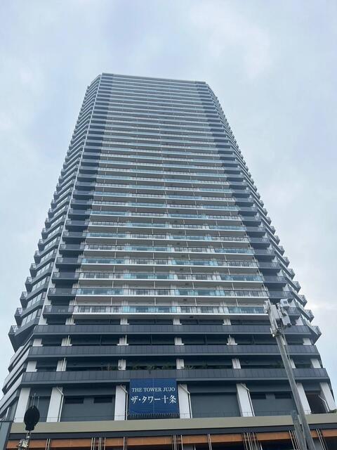 THE TOWER JUJO(ザ タワー ジュウジョウ)