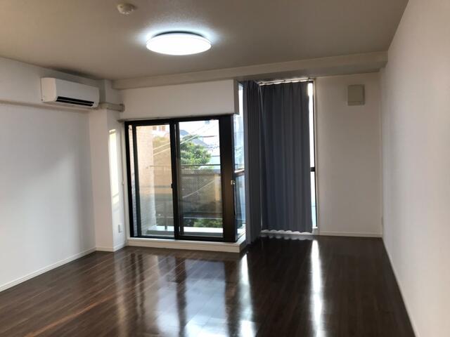 301号室 8
