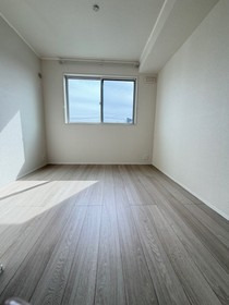 301号室 4
