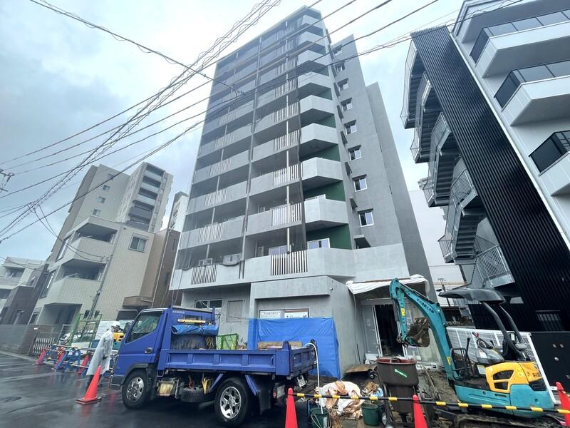 705号室 19