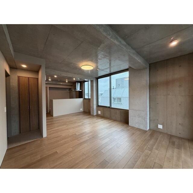 401号室 7