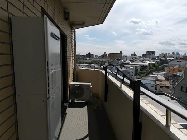 701号室 6