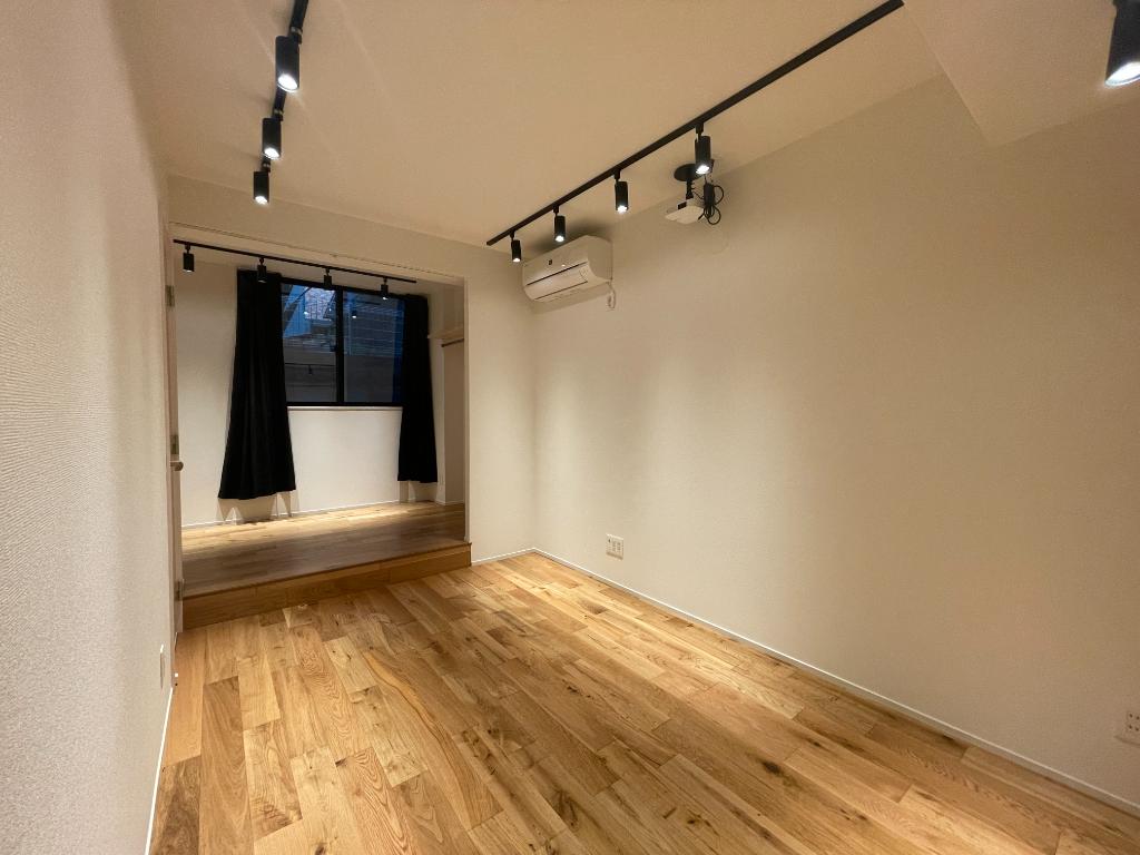 103号室 7