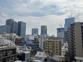 801号室 8