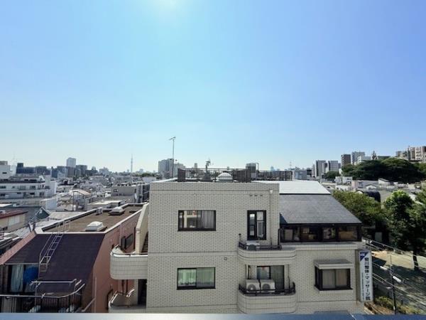 702号室 9
