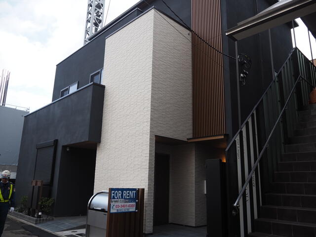 301号室 10