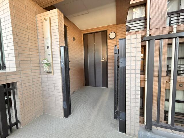 302号室 10