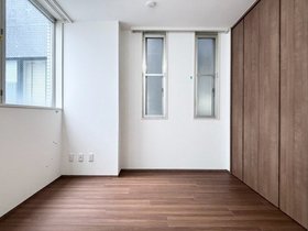 301号室 8